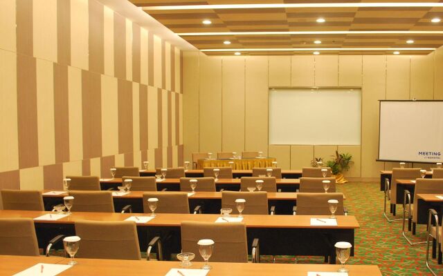 Novotel Palembang Hotel & Residence
