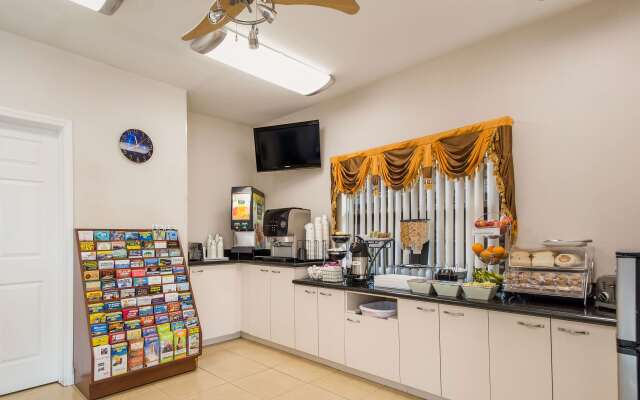 SureStay Hotel by Best Western Sarasota Lido Beach