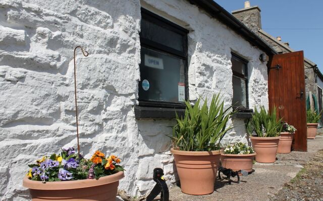 Cross Inn