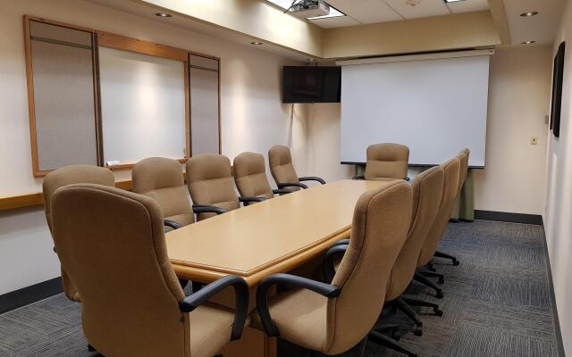 Holiday Inn Express Saltillo Zona Aeropuerto by IHG