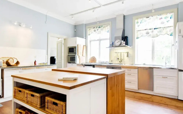 15 Person Holiday Home in Hjortkvarn-by Traum