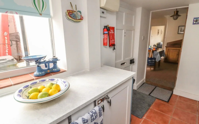 9 Harefield Cottages