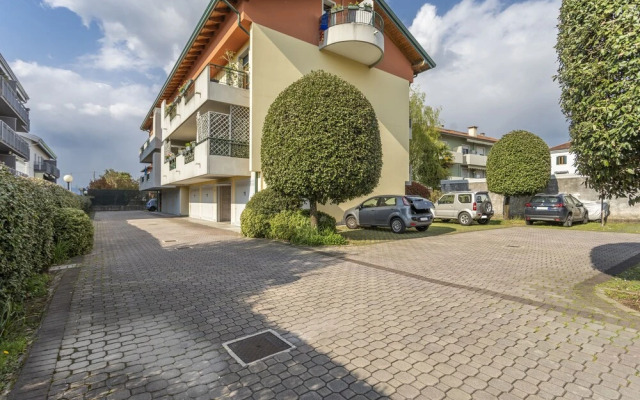 Ai Gelsomini-APT with Terrace & Parking