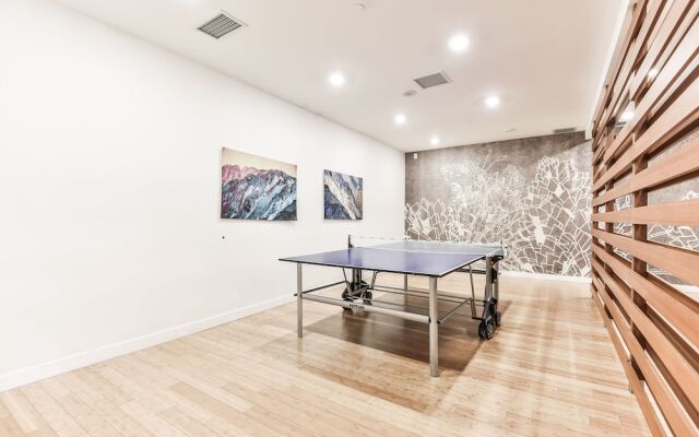 Iceboat Terrace Luxury Condos