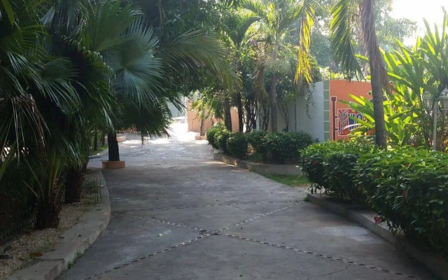 Wozo Plaza Hotel