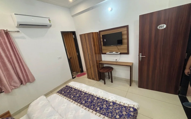 Hotel Rajhans