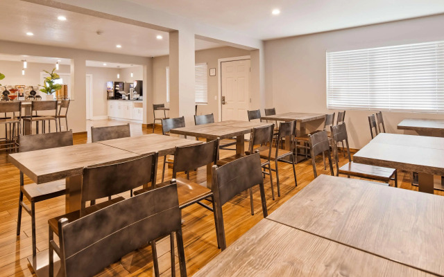 Best Western Plus Ontario Airport & Convention Center