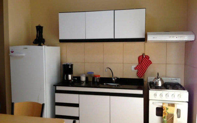Naipi Apart