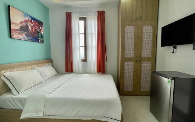 Rova 32 Hotel