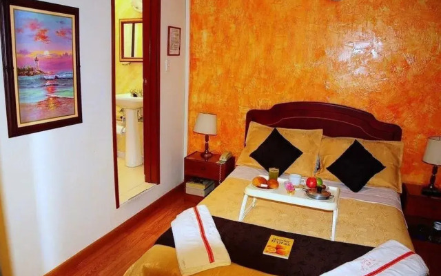 Hotel Quinta Paredes Inn