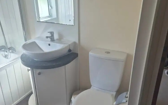 Sea Breeze Villa Near to Newquay Sleeping 6 Guests