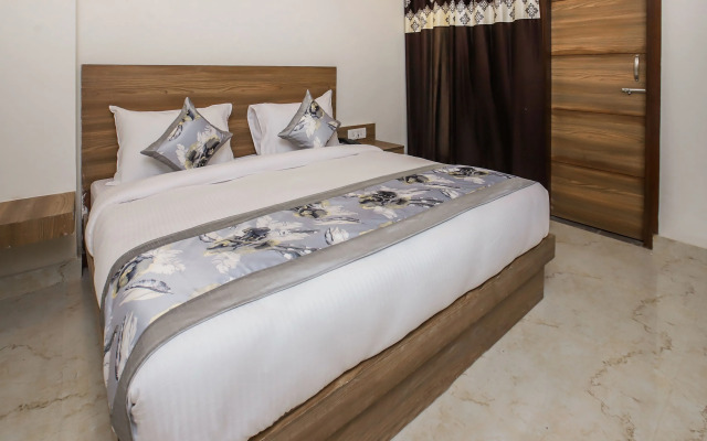 OYO 22235 Mint Residency