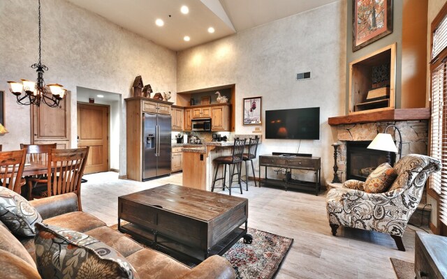 Mogul Mansion by Blueswell