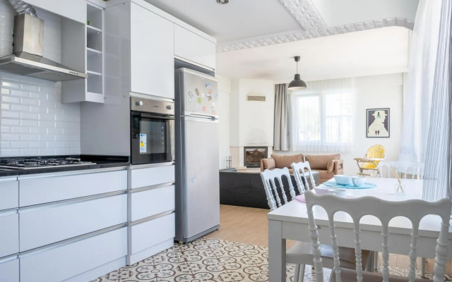 EV Apartments