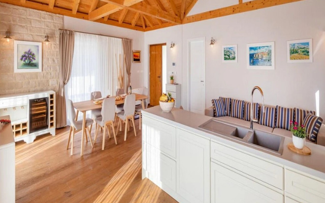 Villa Doline