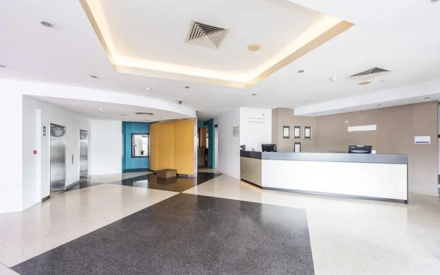 Ascot Quays Apartment 102