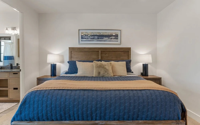 The Yucca Flower #11 3 Bedroom Home