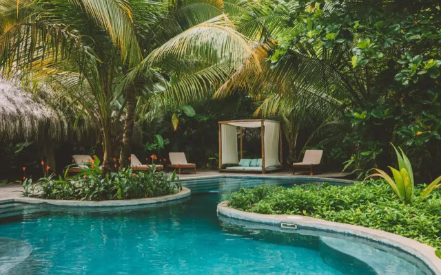 The Resort at Isla Palenque