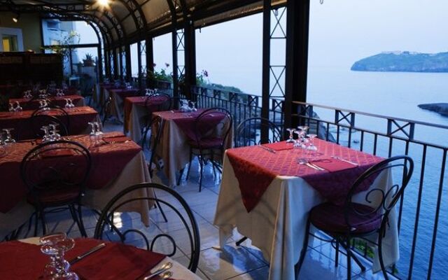 Hotel Mezzatorre
