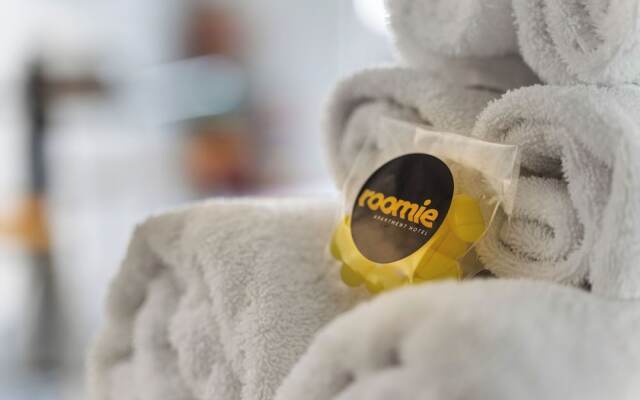 Roomie Apartment Hotel