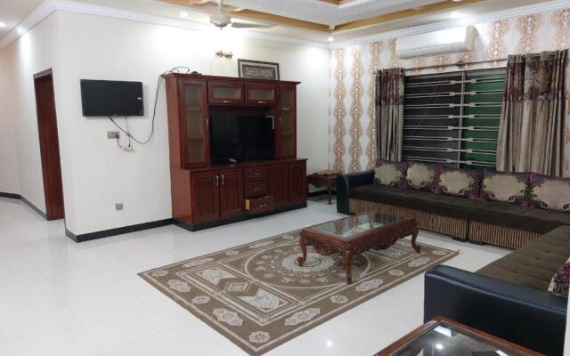 Beautiful 3-bed House in Islamabad