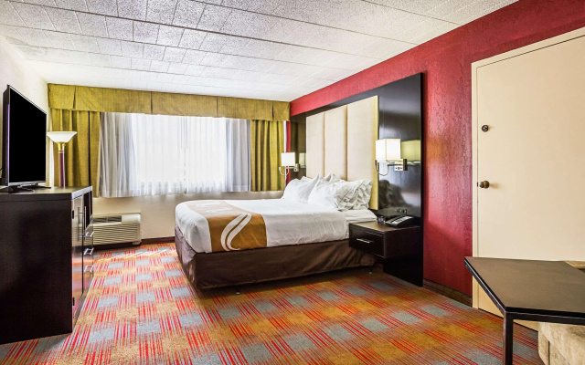 Quality Inn & Suites Altoona
