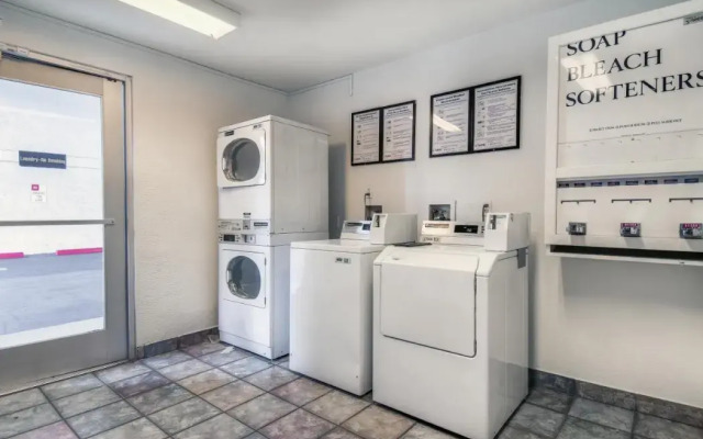 Motel 6 Chino, CA - Los Angeles Area