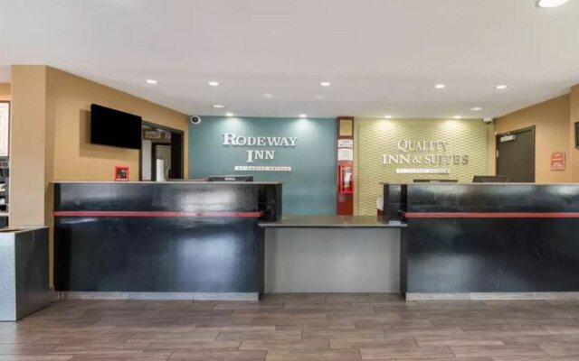 Rodeway Inn Portland Airport Hotel