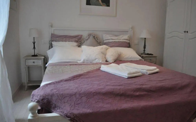 White House Bed & Breakfast