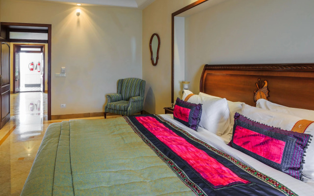 The Lalit Laxmi Vilas Palace