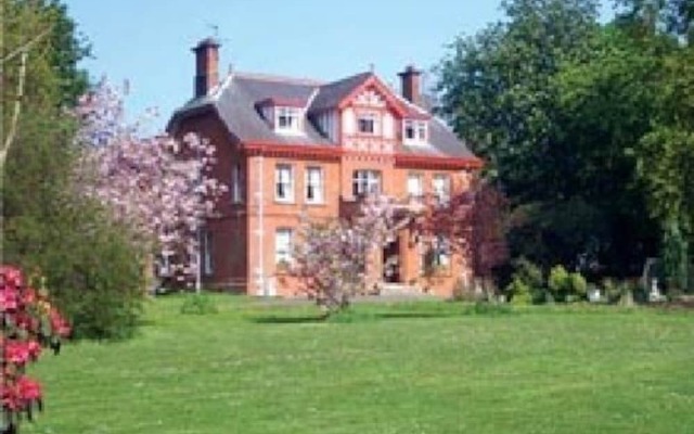 Glendona House