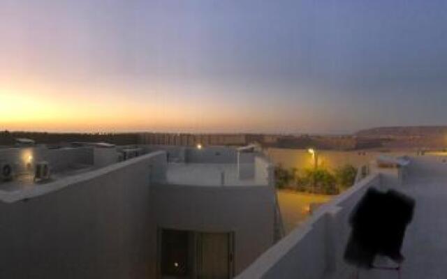 Brilliant 1 bedroom with a full roof in Gouna