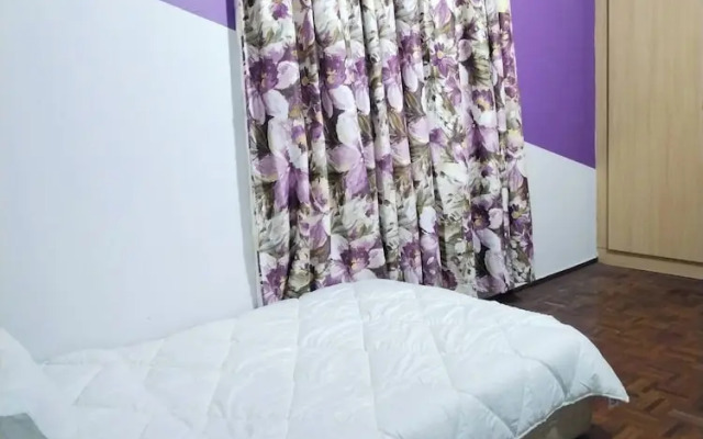 Cosy Home in Damansara