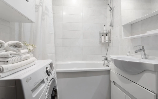 Pronina Aparts (Пронина Апартс) на дороге Кушелевская