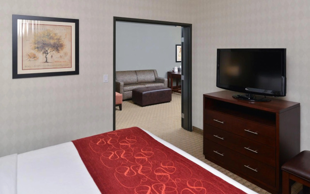 Comfort Suites Airport Tukwila Seattle
