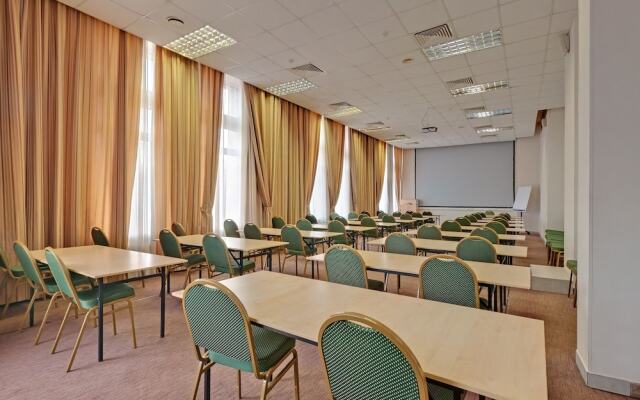 Warsaw Hotel