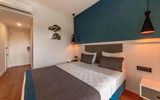 Tema 242 Hotel