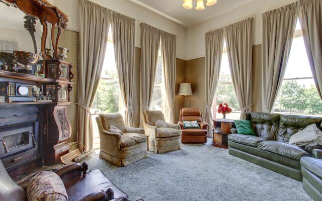 Highton Manor