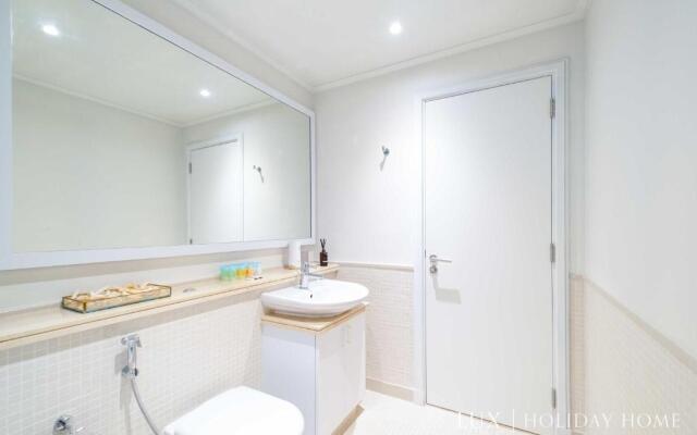 LUX Marina Promenade Penthouse suite