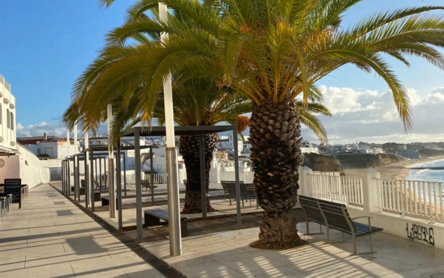 3 min walking to Peneco Beach Albufeira
