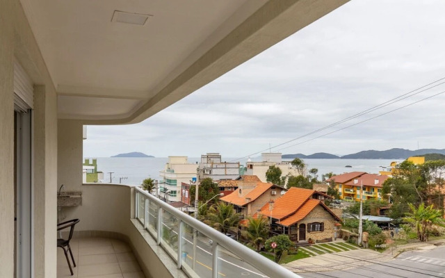 Apt Sea View w/ BBQ in Bombinhas Arn0104