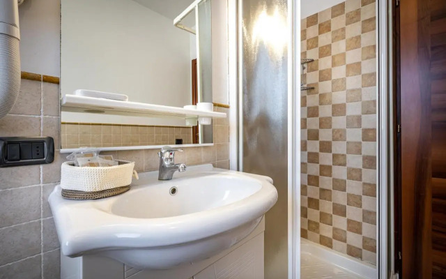 Arianna Apartment