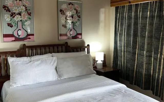 Three Bedroomed House in Juliasdale - 2192