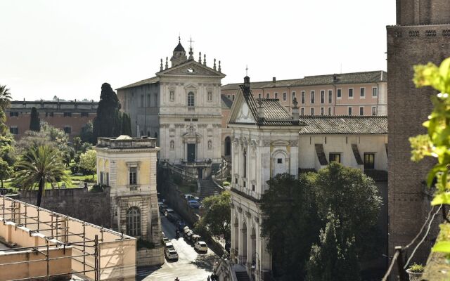 Rome at Your Feet Apartment with Terrace