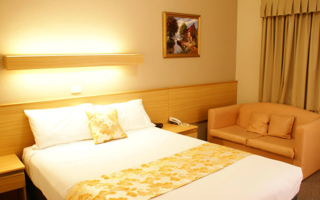 Country Lodge Motor Inn