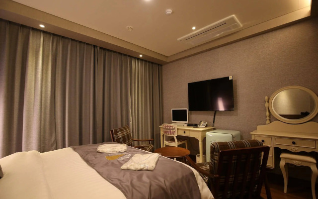 The Mark Hotel