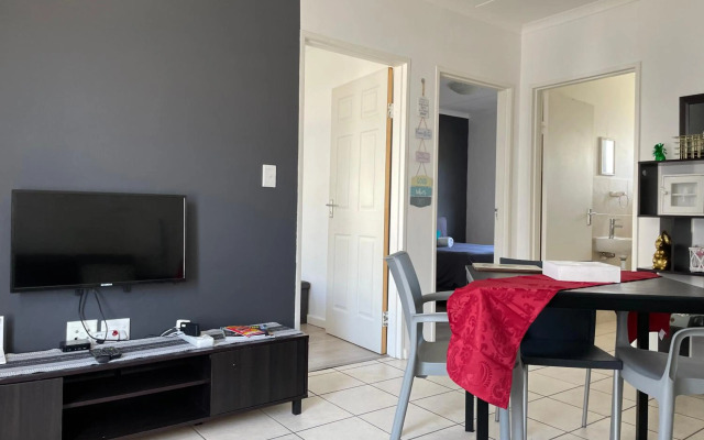 Cozy corner apartment Muizenberg