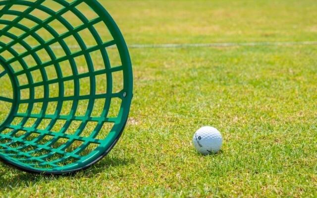 Southern Palms Pool 3 Bedroom Home by RedAwning