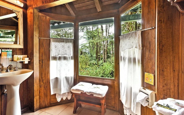Sachatamia Lodge