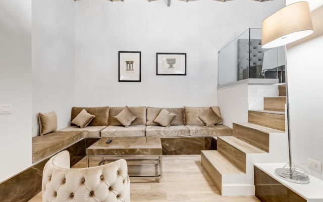 Spanish Queen Apartment
